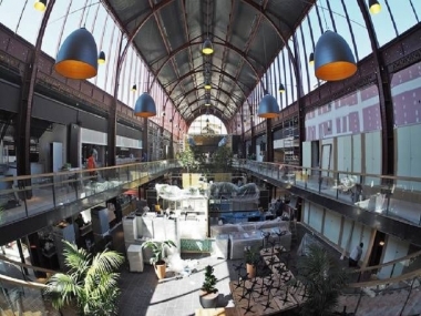 Nice train station " Gare de Sud " reopens 26 years later, transformed  into giant food court.